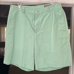 Vineyard Vine shorts
